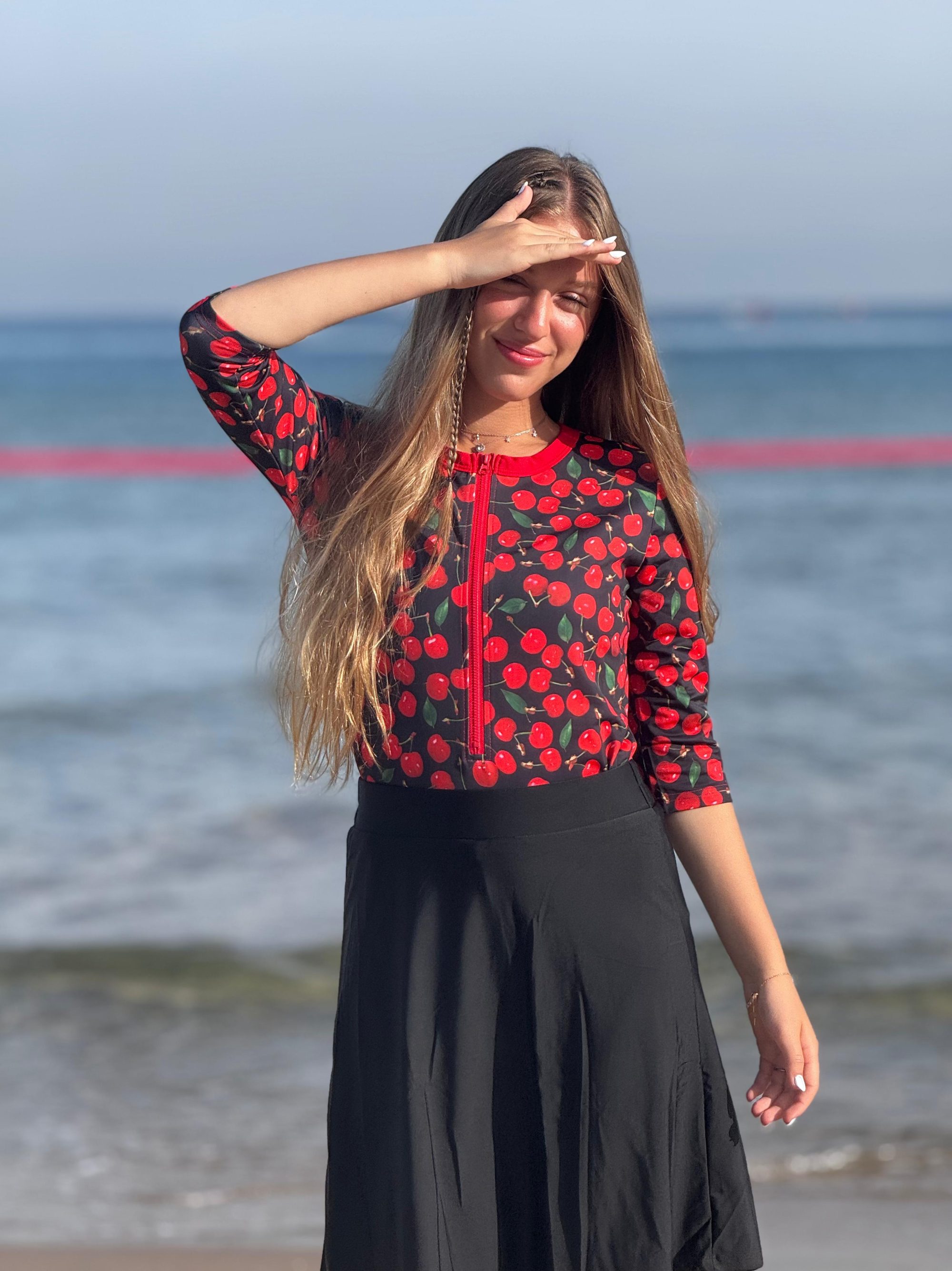 בגד ים דובדבנים