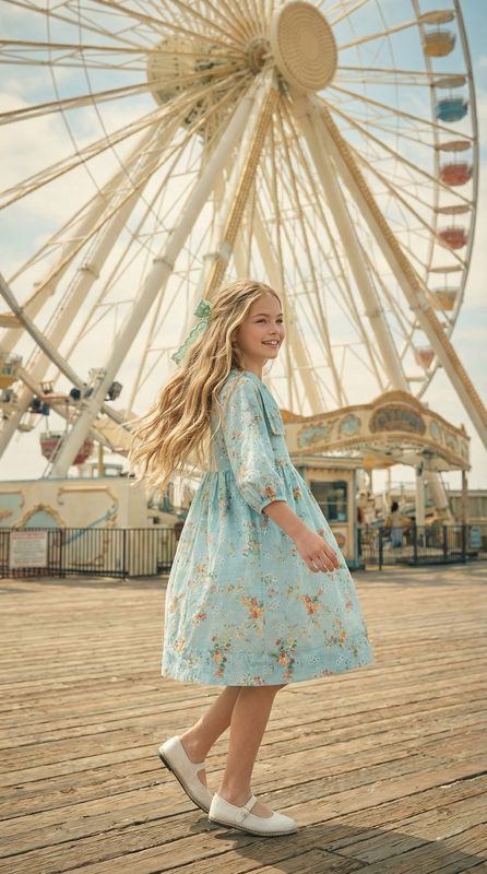 שמלה פרחונית רקומה