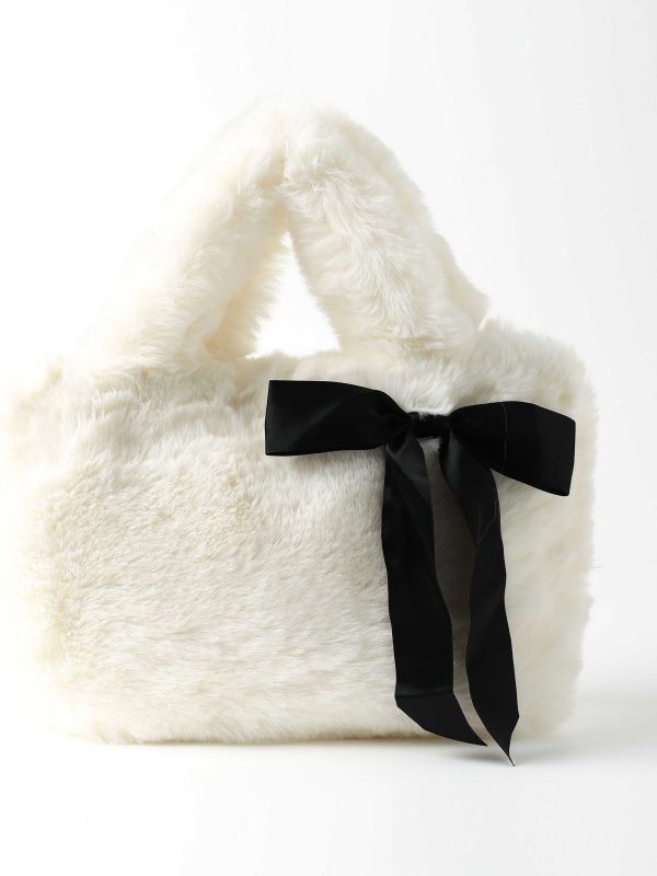 תיק פרווה שמנת ופפיון שחו